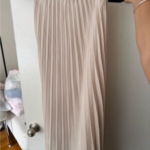 Zara Cream Maxi Pleated Skirt